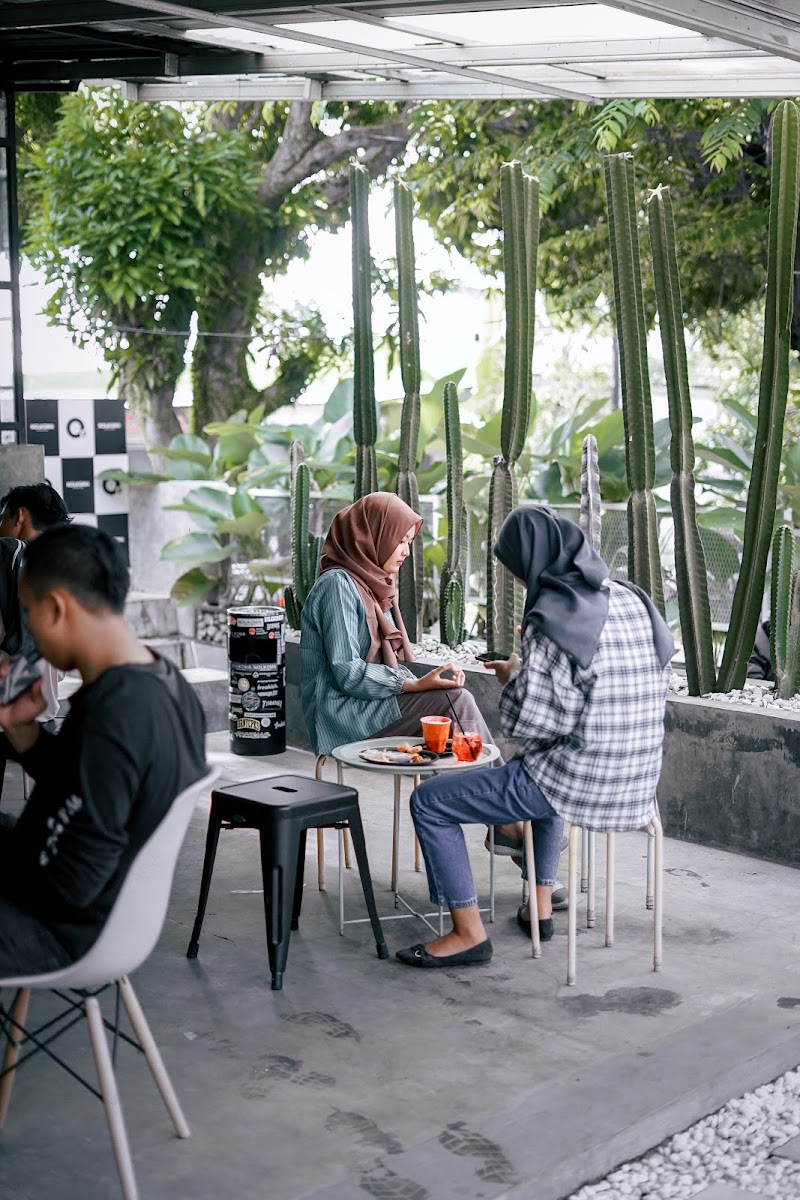 Kurara Coffee & Eatery